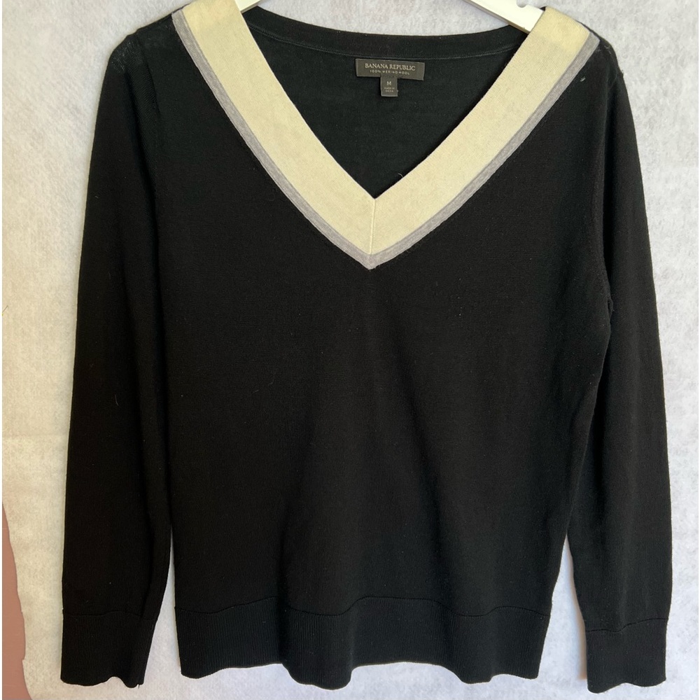 Banana Republic Black Merino Wool Sweater Size Medium